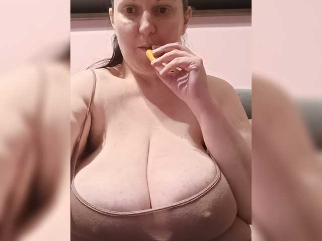 LadyAlma live cam on BongaCams