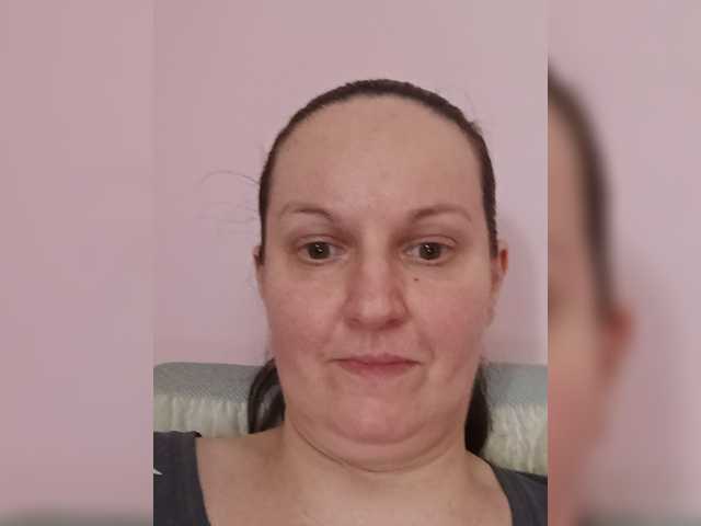 LadyAlma, 41 y/o - Live Cam on BongaCams