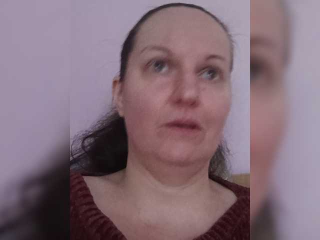 LadyAlma live cam preview