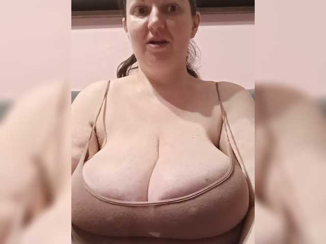 LadyAlma live webcam show