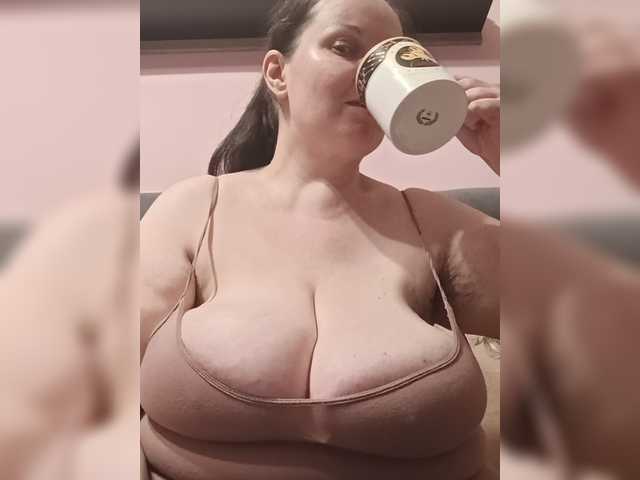 LadyAlma live cam on BongaCams