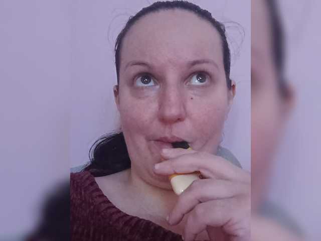 LadyAlma live cam on BongaCams