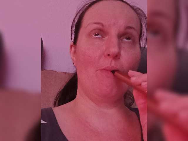 LadyAlma live webcam show
