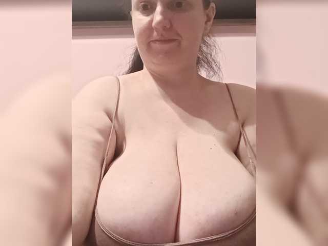 LadyAlma live webcam show