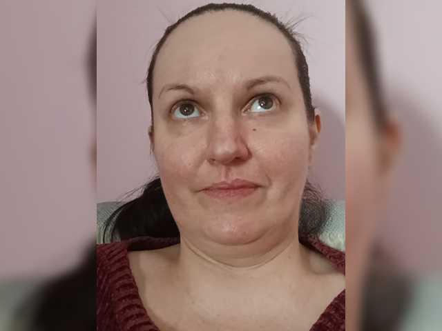 LadyAlma live cam preview