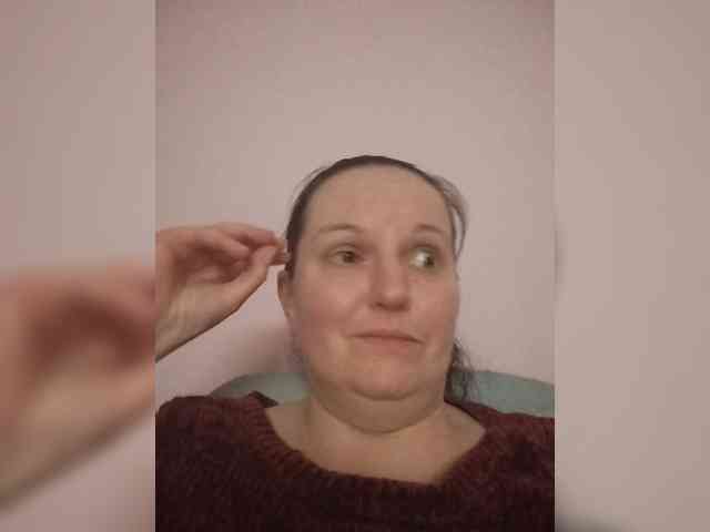 LadyAlma webcam