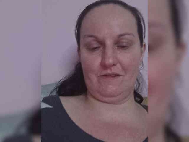 LadyAlma webcam