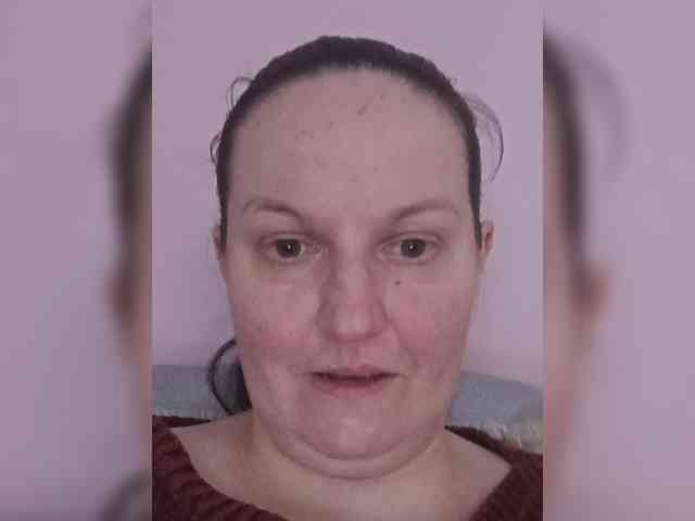LadyAlma webcam