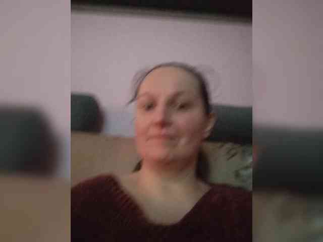 LadyAlma webcam