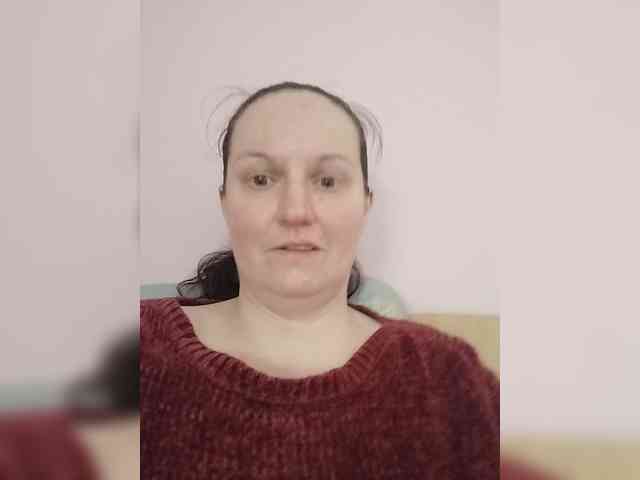 LadyAlma webcam