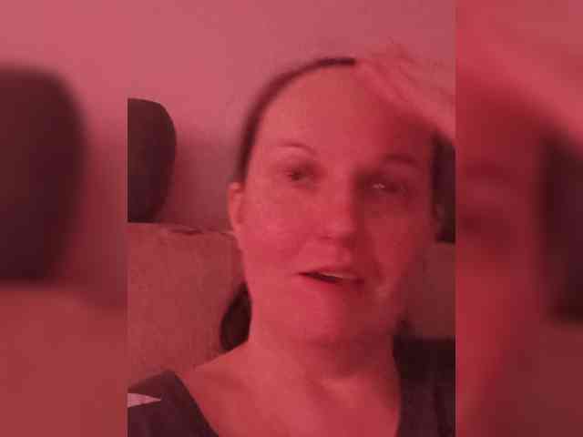 LadyAlma webcam