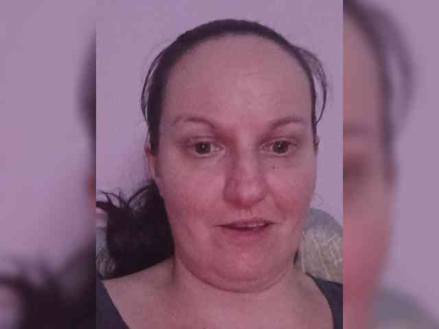 LadyAlma webcam