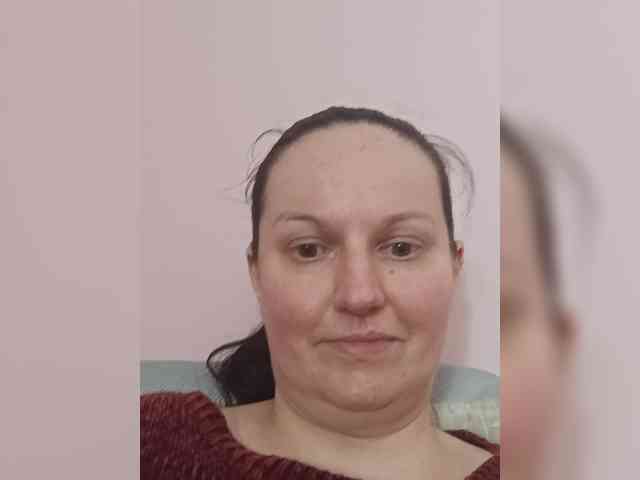 LadyAlma webcam