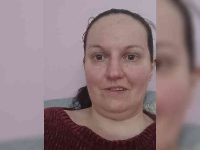LadyAlma webcam