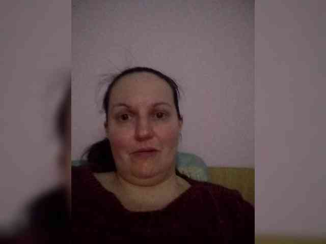 LadyAlma webcam