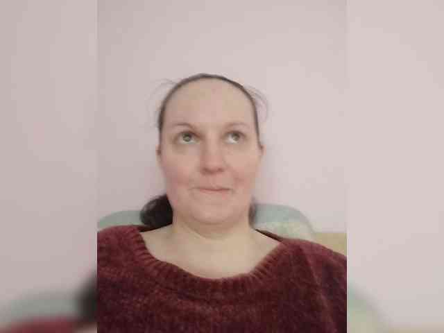 LadyAlma webcam