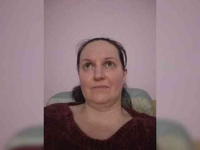 LadyAlma webcam