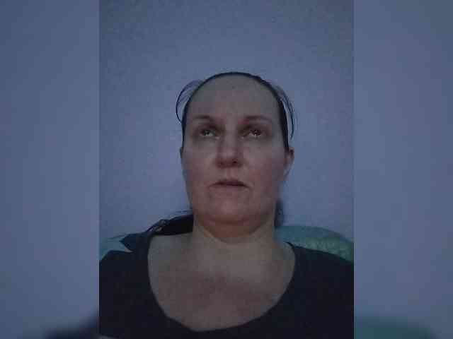 LadyAlma webcam