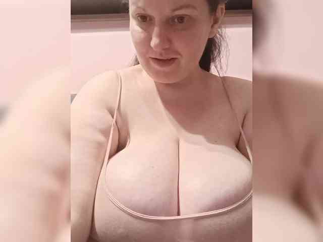LadyAlma Live Webcam on BongaCams