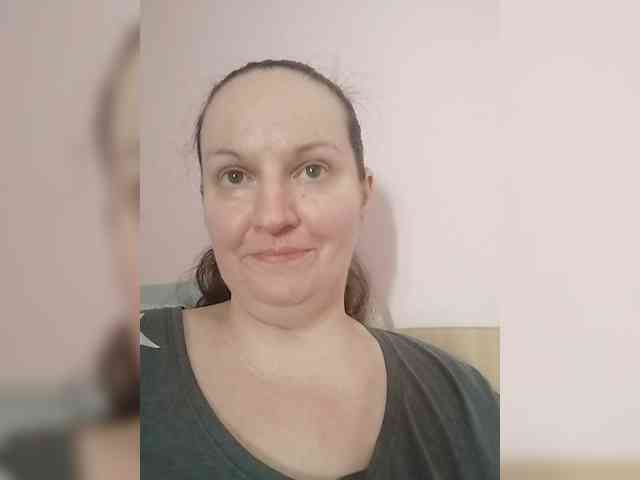 LadyAlma webcam
