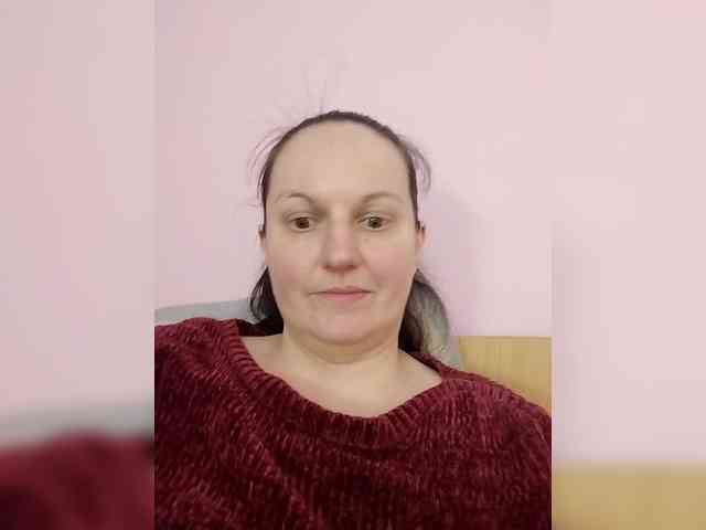 LadyAlma webcam