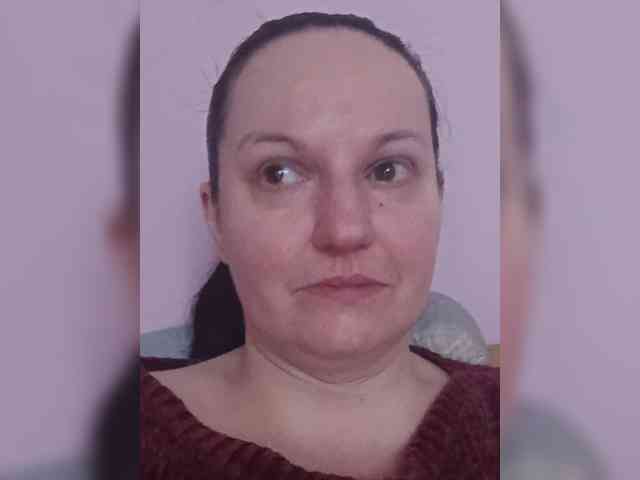 LadyAlma webcam