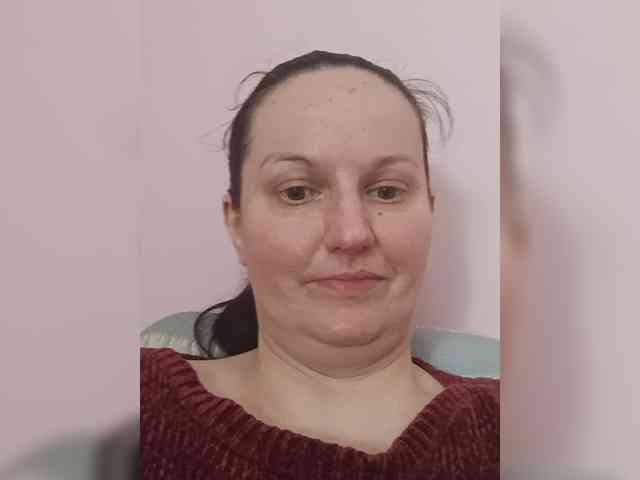 LadyAlma webcam