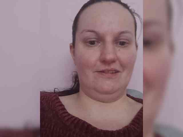 LadyAlma webcam