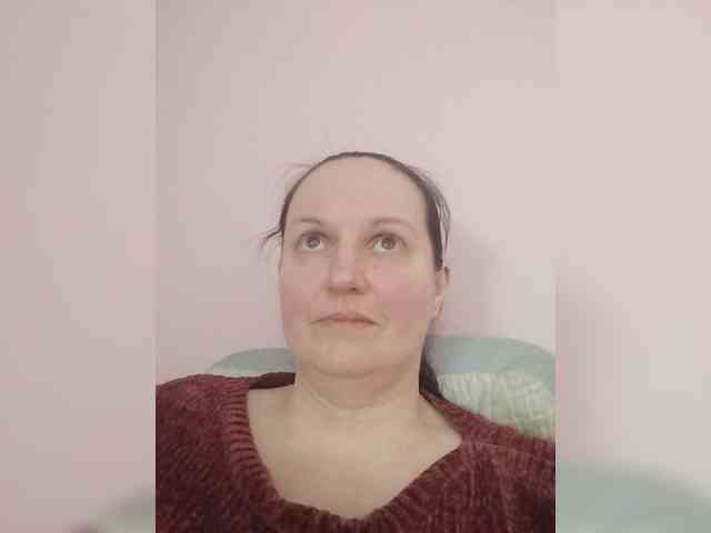 LadyAlma webcam
