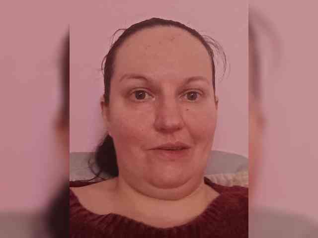 LadyAlma webcam
