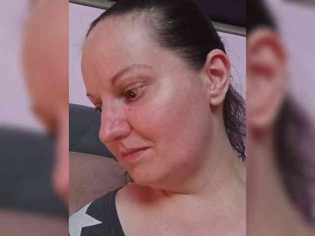 LadyAlma webcam