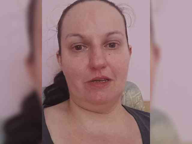 LadyAlma webcam