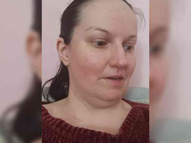 LadyAlma webcam