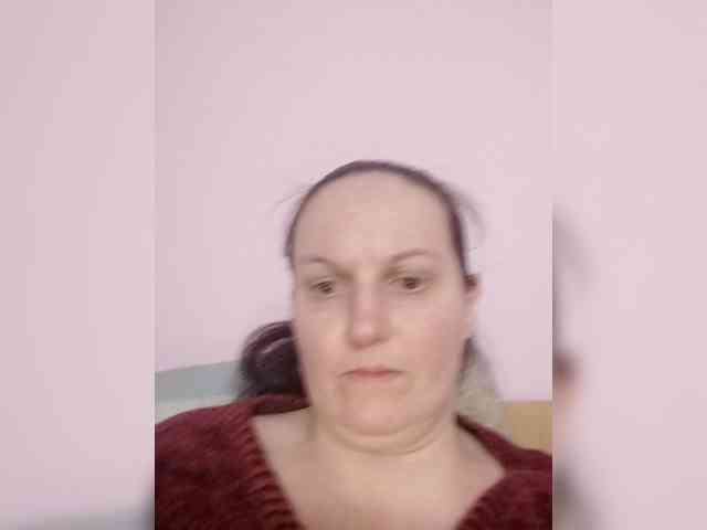 LadyAlma webcam