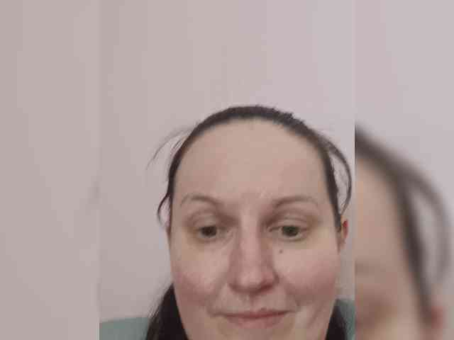 LadyAlma webcam