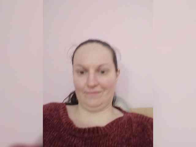 LadyAlma webcam