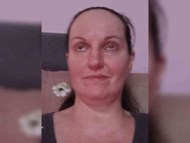 LadyAlma webcam