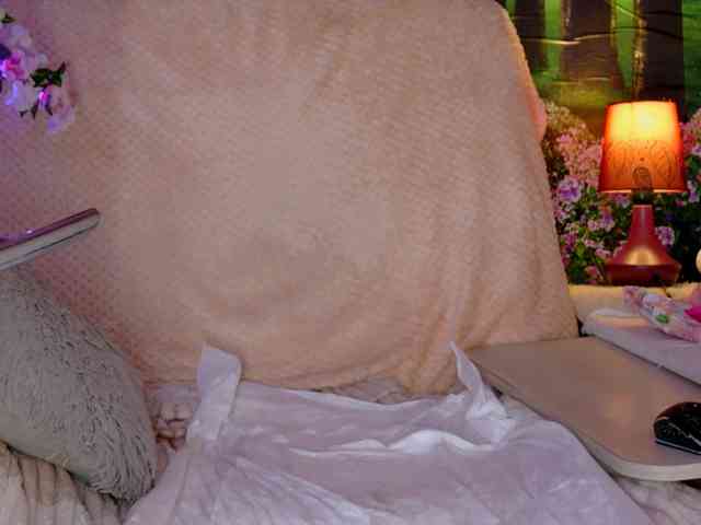Nicolette69V webcam