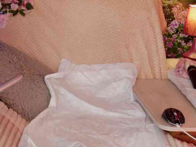 Nicolette69V webcam