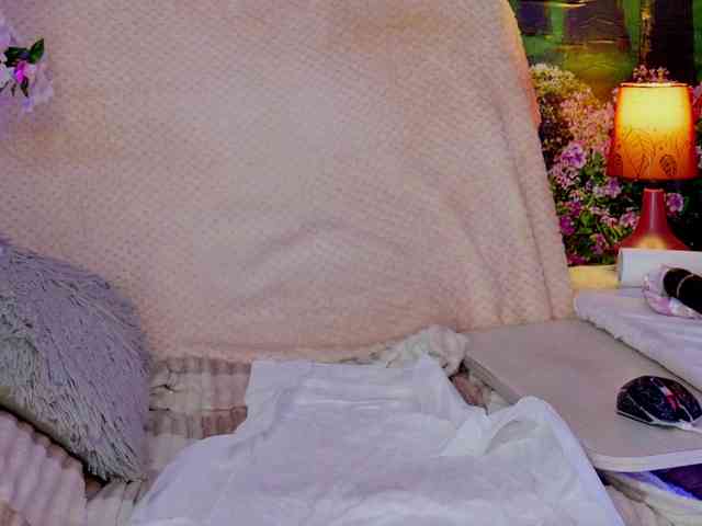Nicolette69V webcam