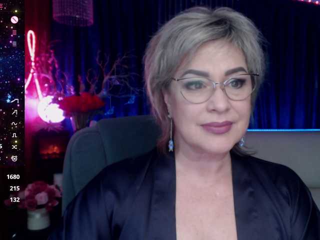 EllenRiplley's BongaCams show and profile