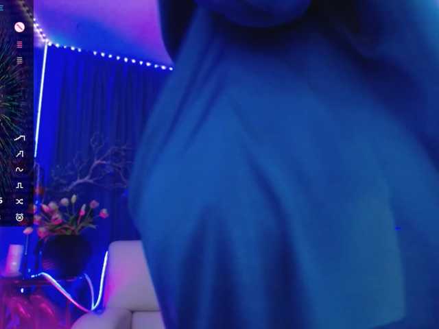 EllenRiplley, live now on BongaCams