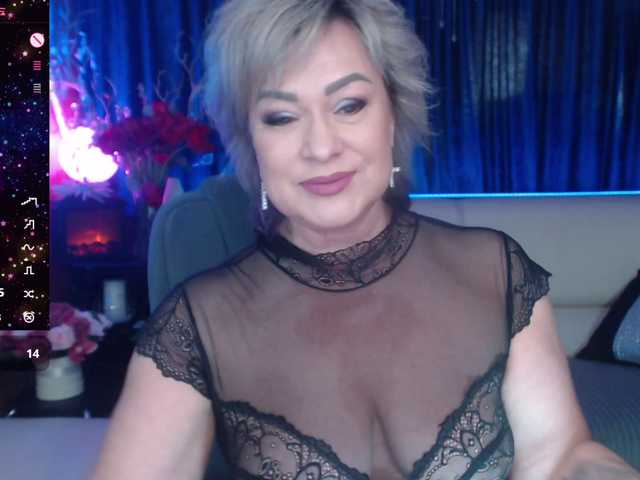 EllenRiplley's BongaCams show and profile