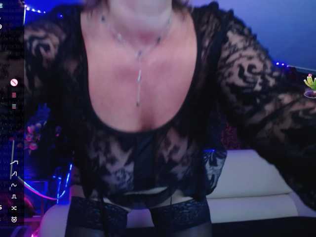 EllenRiplley live cam on BongaCams