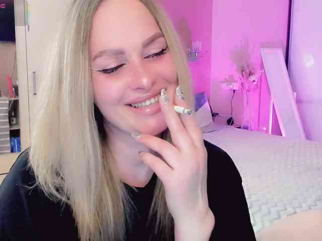 LibbyNora webcam