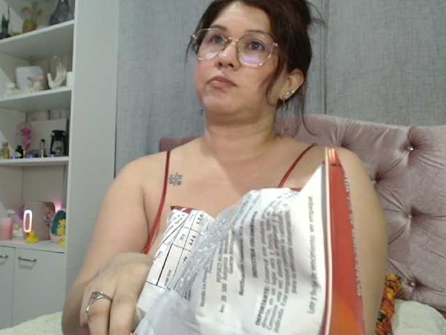 Starceleste1, en directo ahora en BongaCams