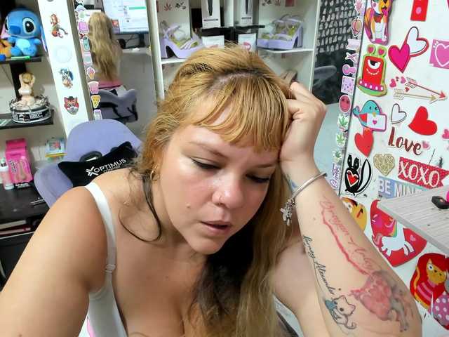 alison-miller live cam on BongaCams