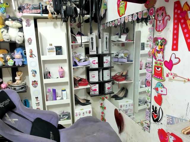 alison-miller live cam on BongaCams