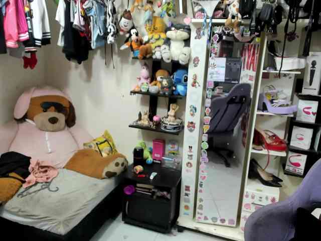 Alisson_Queen webcam