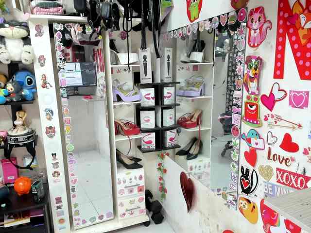 Alisson_Queen webcam